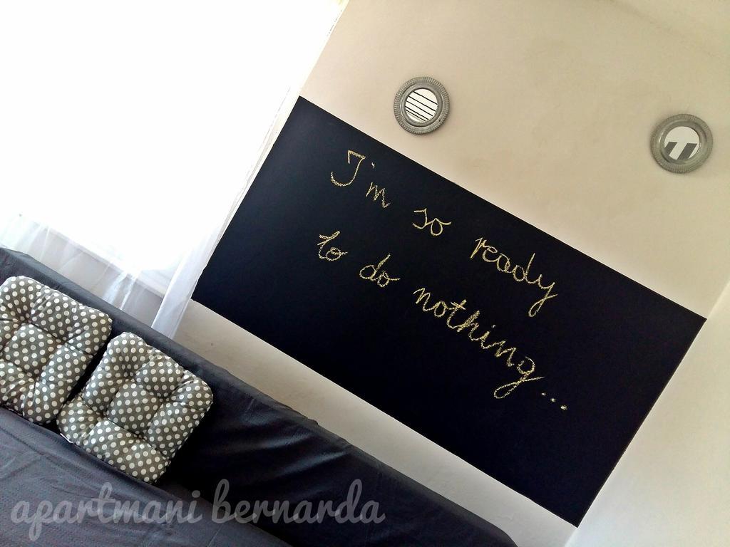 Apartments Bernarda, เยเซรา ภายนอก รูปภาพ
